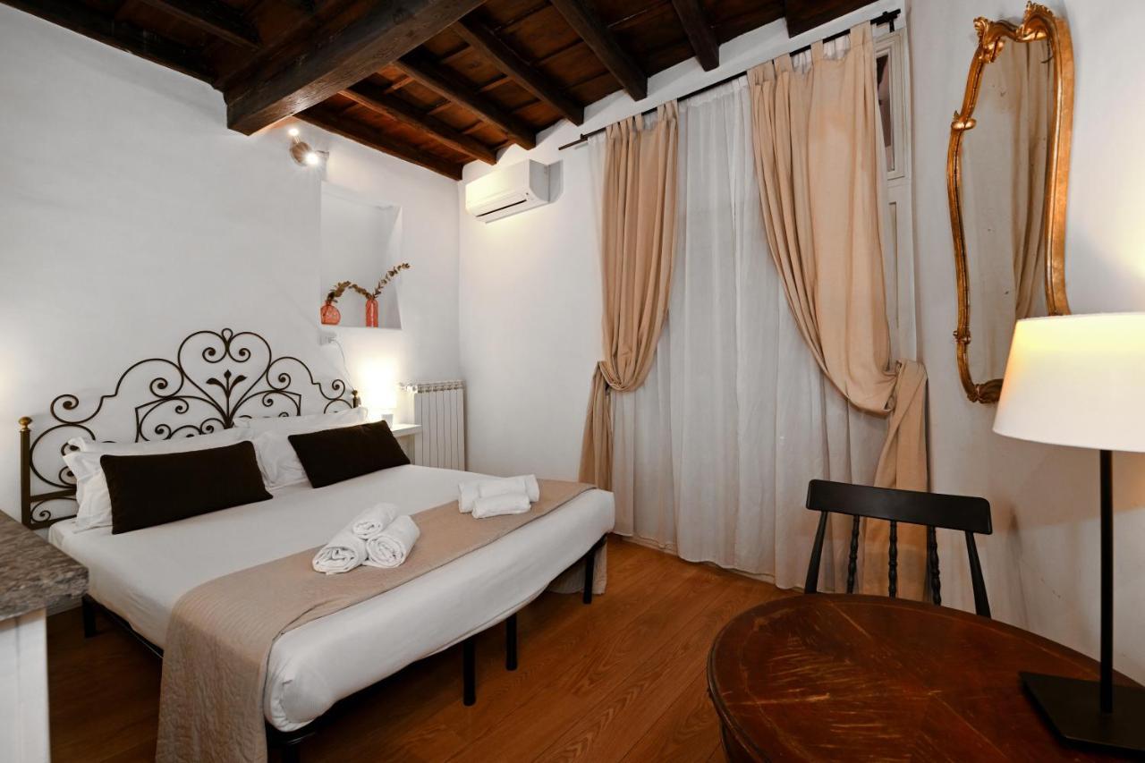 Sangallo Rooms - Residenze Romanae Eksteriør billede