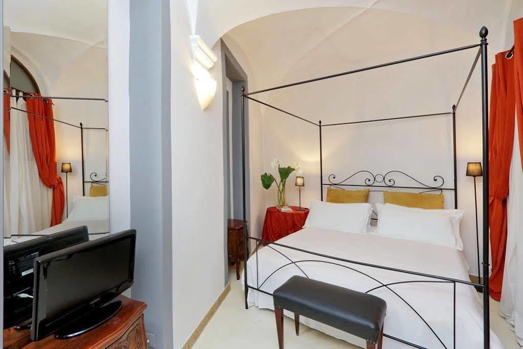 Sangallo Rooms - Residenze Romanae Eksteriør billede